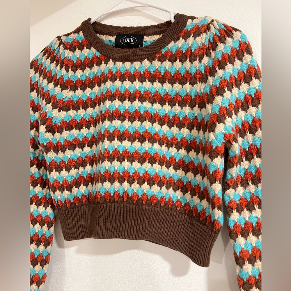 Women size small Cider Retro Pattern Cropped Knit Sweater unused great condition